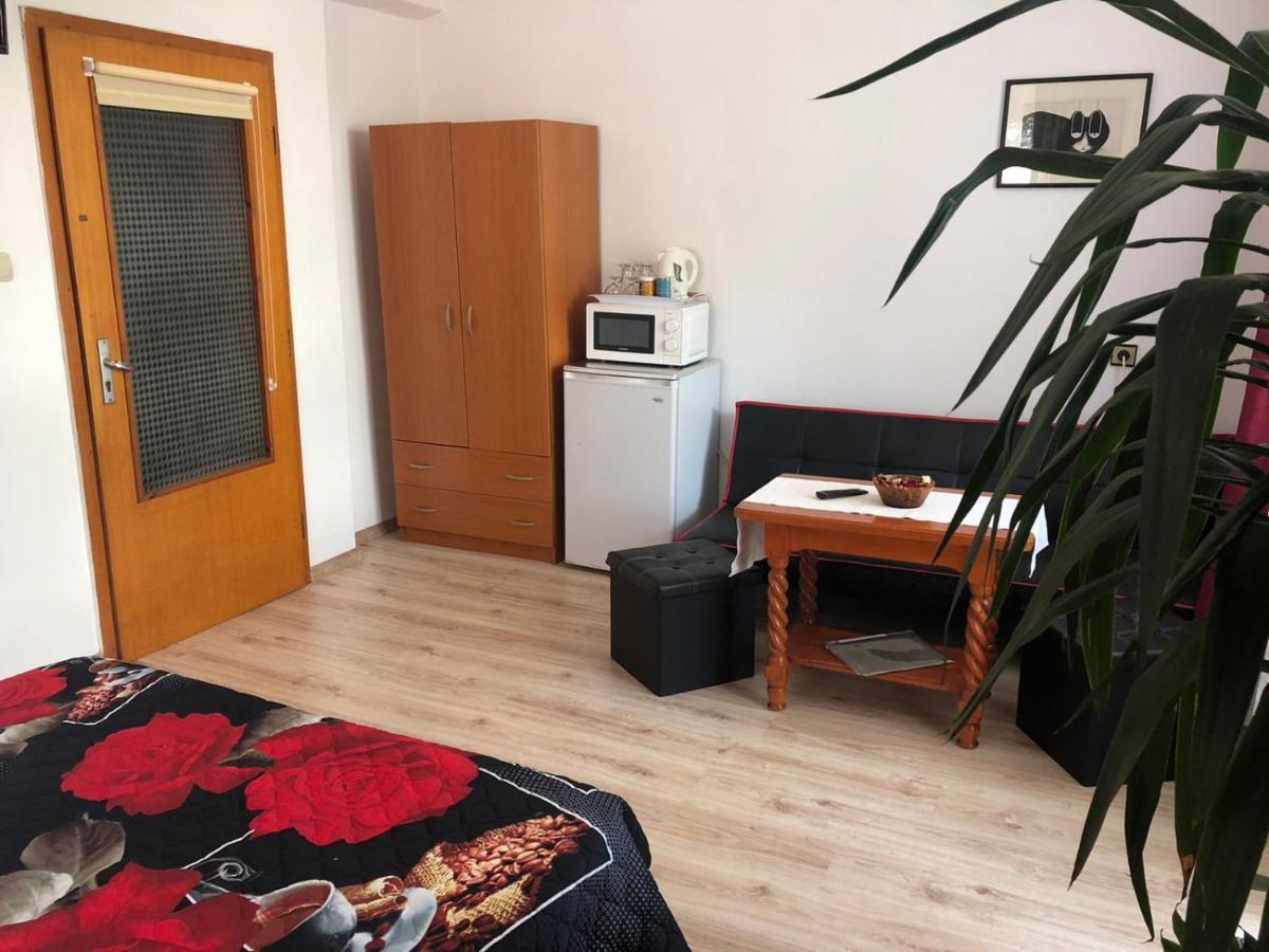 Guest House Liliya Sosopol Exterior foto