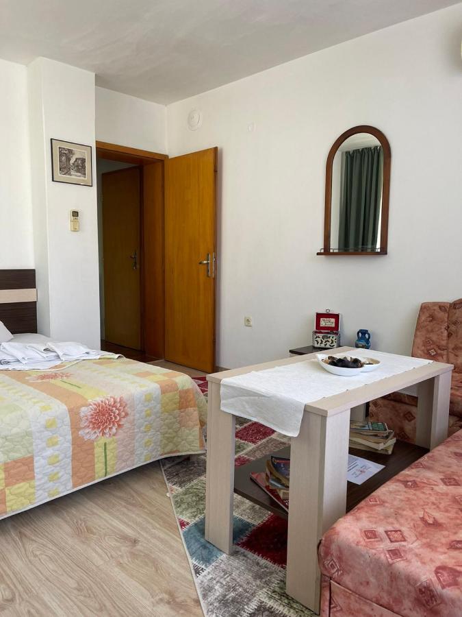 Guest House Liliya Sosopol Exterior foto