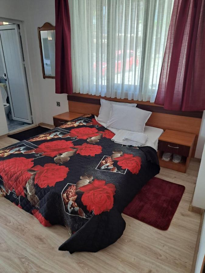 Guest House Liliya Sosopol Exterior foto