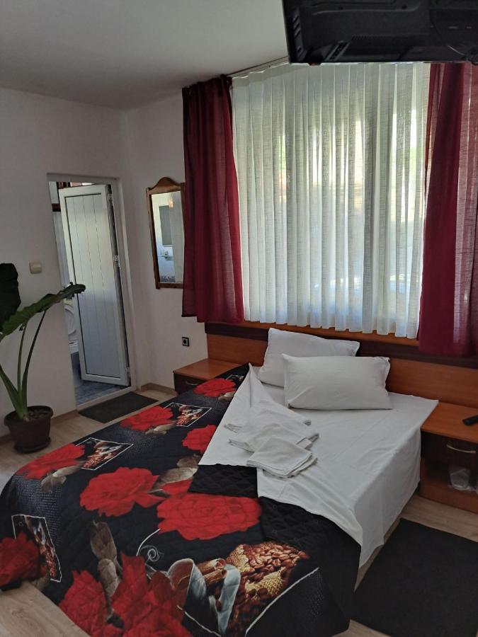 Guest House Liliya Sosopol Exterior foto