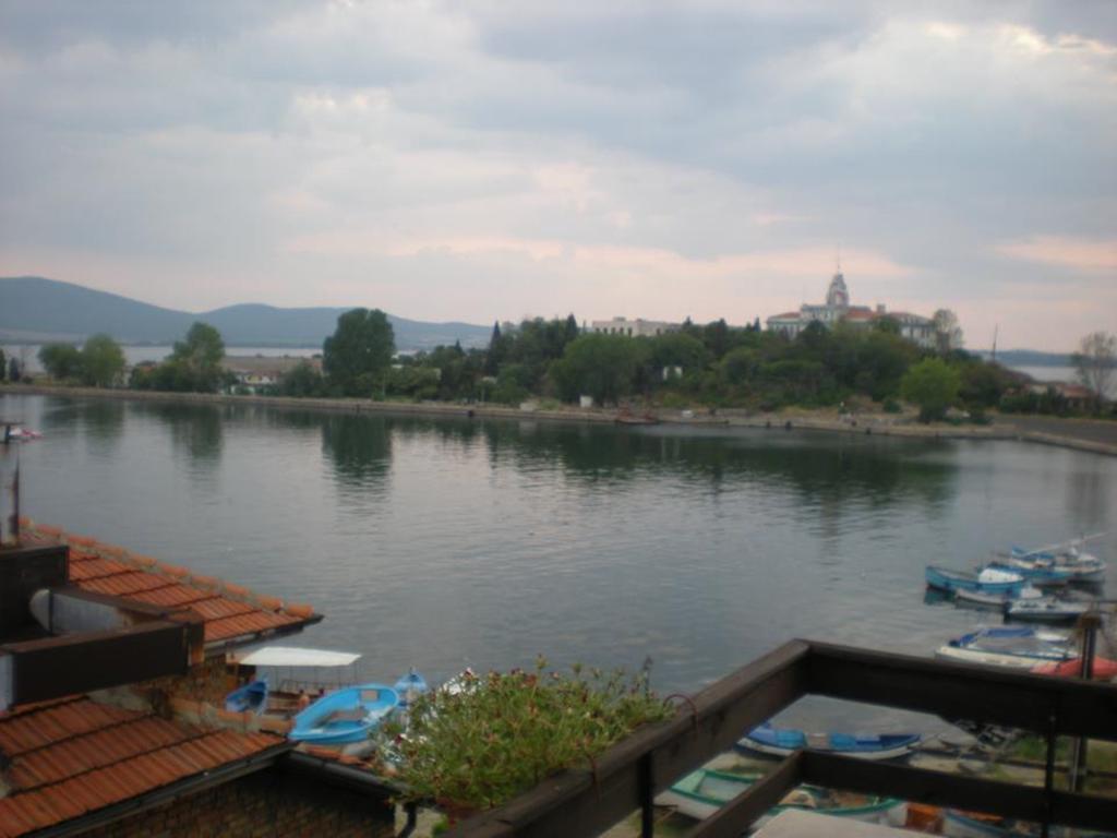 Guest House Liliya Sosopol Exterior foto