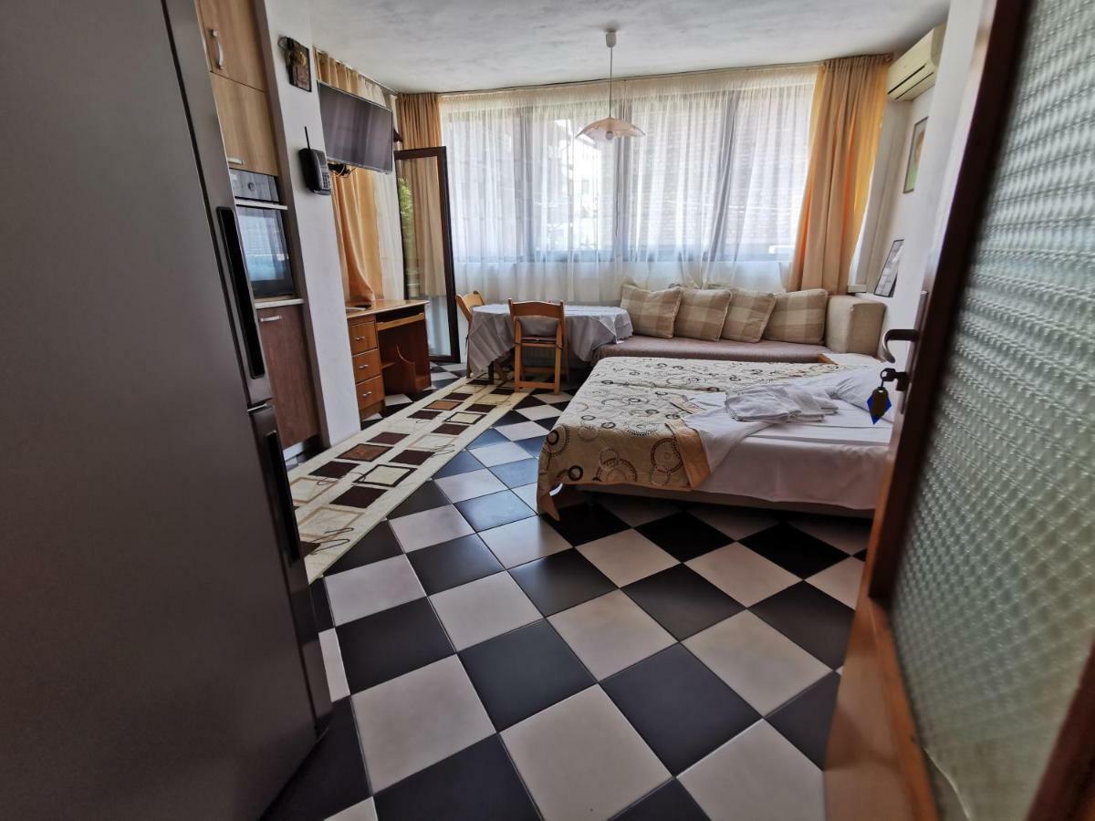 Guest House Liliya Sosopol Exterior foto